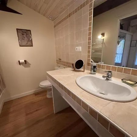 L'etable Des Amis Bed & Breakfast Escalans