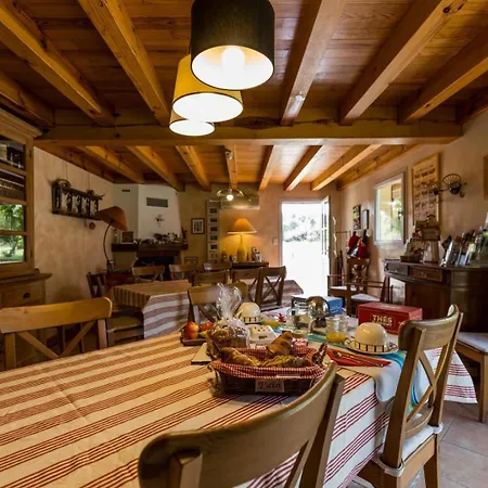 L'etable Des Amis Bed & Breakfast Escalans